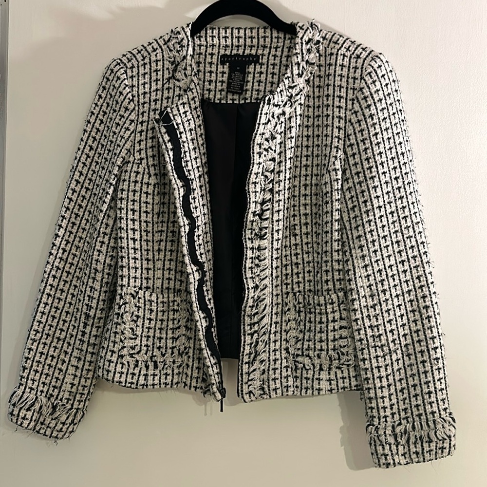 Black/white jacket. Sz 10
